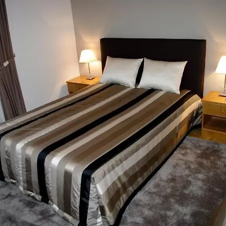 Hotel O Encontro Sendim (Braganca)