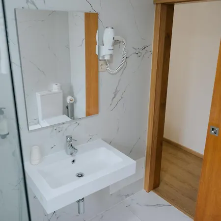 O Encontro Sendim (Braganca)