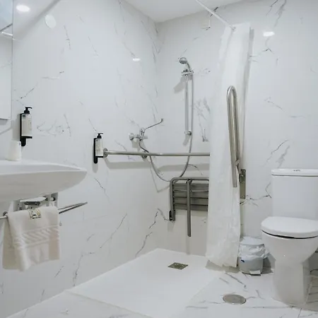 Отель O Encontro Sendim (Braganca)