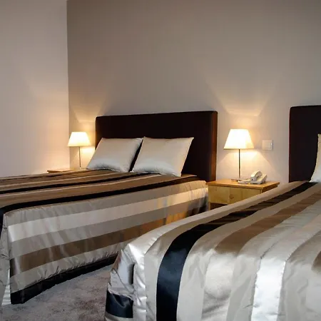 Hotel O Encontro Sendim (Braganca)